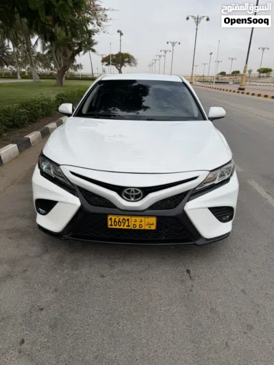 تويوتا كامري SE 3