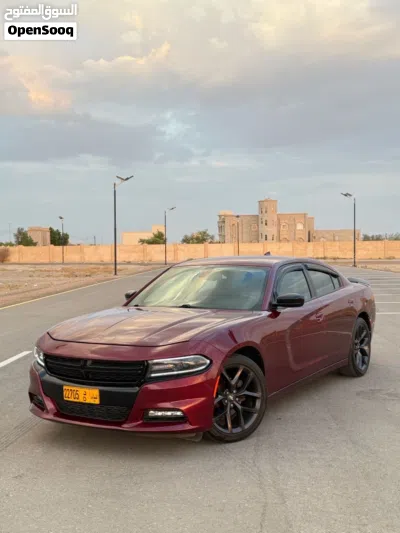 Dodge Charger SXT 2