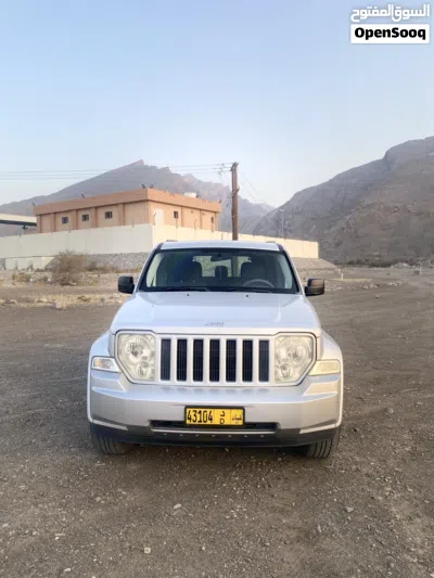 Jeep Cherokee Sport 2