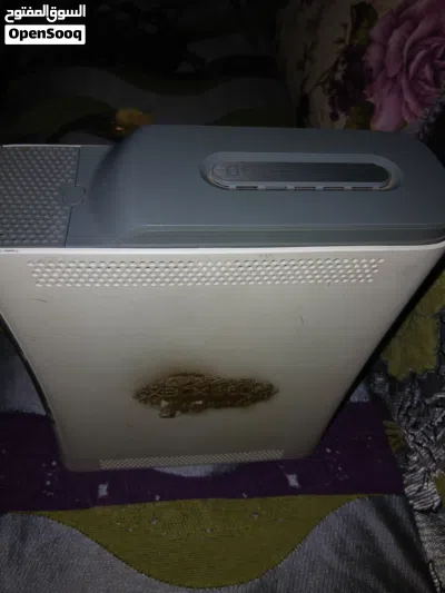 Xbox 360 مستعملا مزلات في حلا جيد تحتاج فقط إلى منيط تحكم 3