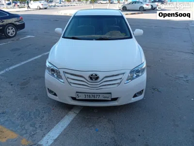 Toyota Camry XLE 2