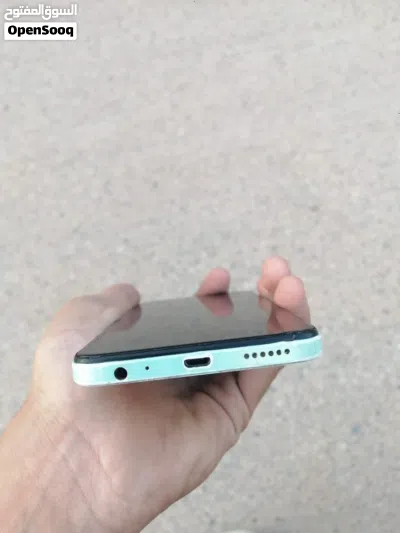 اانفنكس سمارت 7 نظيف الجهاز ولا عيب 64 قيقا رام 2 جهاز ولا عيب خاطي الضربة الي فالشاشة ومش مأثرة 2