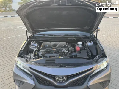Toyota Camry SE 4