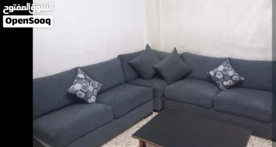 طقم كنب للبيع بحالة ممتازة 4