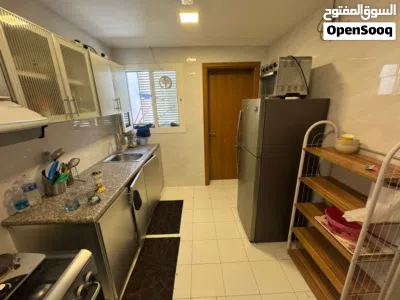 شقة مؤثثة للإيجار في المعبيلة السابعة بالقرب من كل الخدماتFurnished apartment for rent in Maabel 7 3