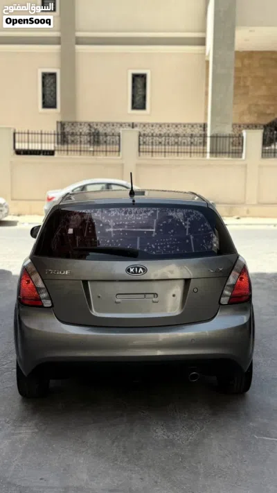 Kia Pride Standard 3