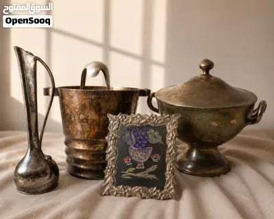 مجموعة قطع ديكور وتحف قديمة مميزة للبيع 2