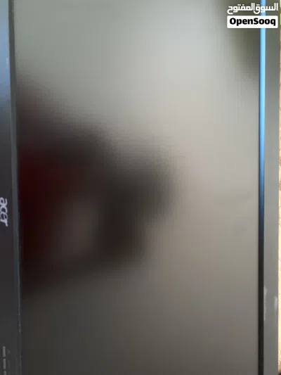 شاشه ايسر بسعر ممتاز مع الكيبلات 2