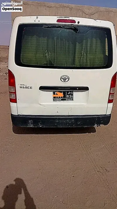 Toyota Hiace GLS 3