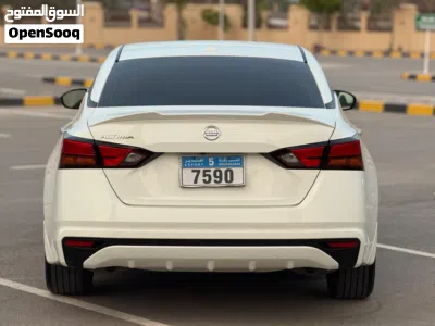 نيسان التيما S 4