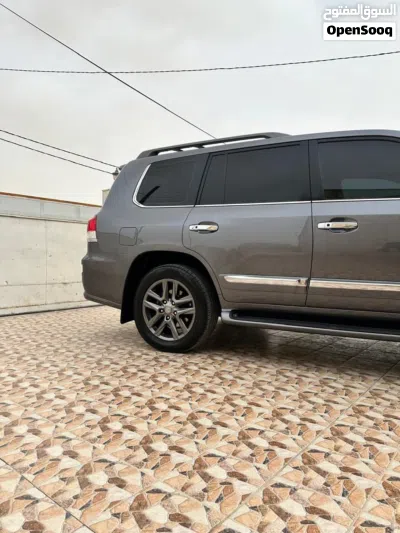 Lexus LX LX 570 3