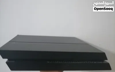 بلايستيشن 4 سليم نظيف ما فيه شي و سعر نهائي او للبدل بي لابتوب مواصفات في وصف 3