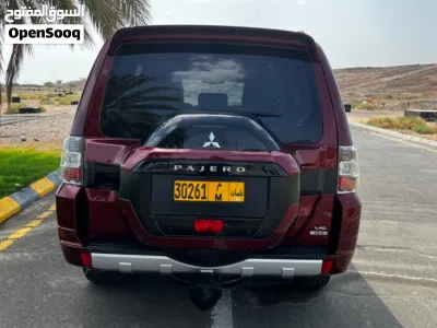 Mitsubishi Pajero GLS 3