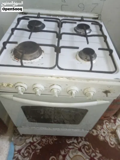 فرن يونفيرسل 4
