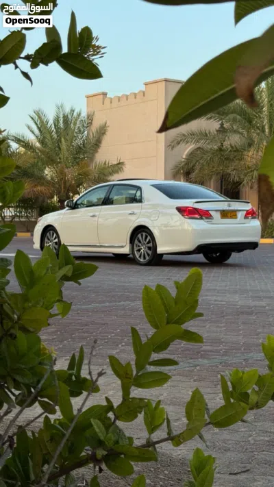 Toyota Avalon XLE 4