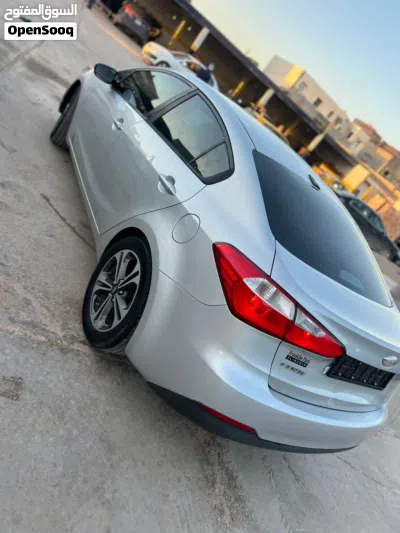 Kia Forte GT 3
