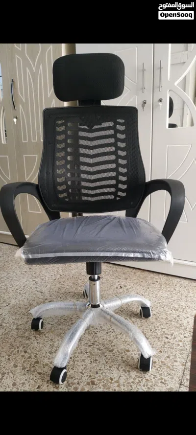 office & study chair also you can do gaming كرسي مكتب وكرسي دراسة جديدين أيضًا يمكنك ممارسة الألعاب 3