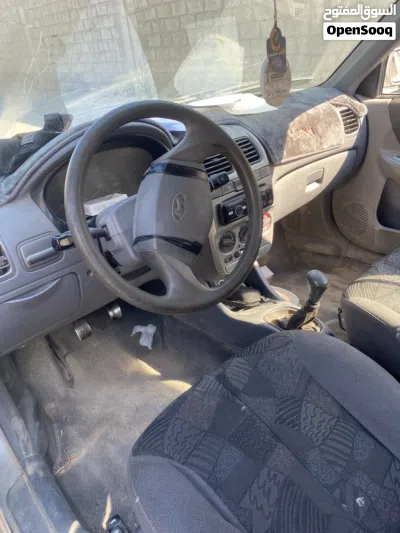 Hyundai Verna EX 2