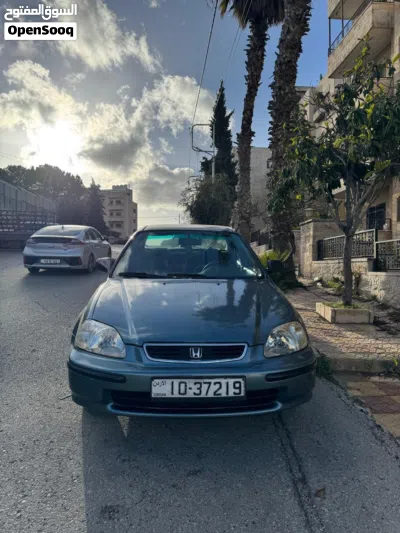 Honda Civic EXi 4