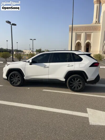 Toyota RAV 4 XLE 4