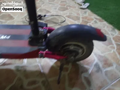 اسكوتر مستعمل بحاله ممتازه قابل للتفاوض 4