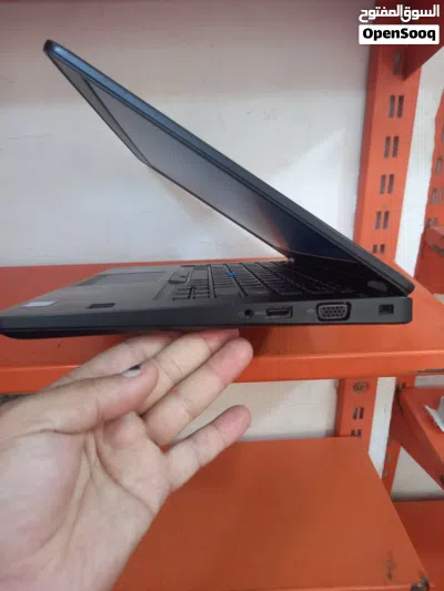 الجيل السابع dell . الهارد 256 ssd الرام. 8 ddr4 حجم الشاشة 14 2