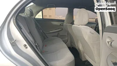 Toyota Corolla LE 4