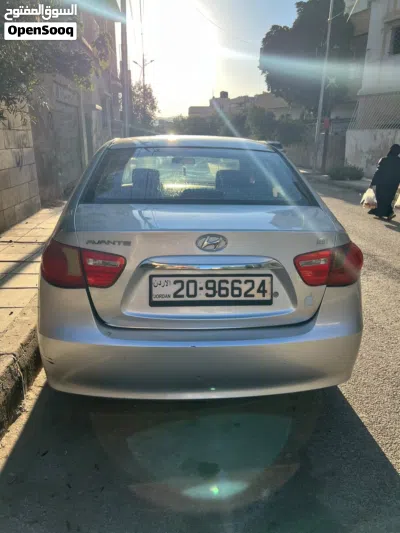 هيونداي افانتي Standard 2