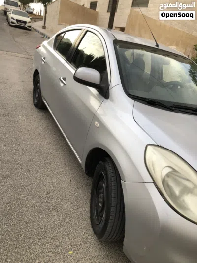 Nissan Sunny Standard 2