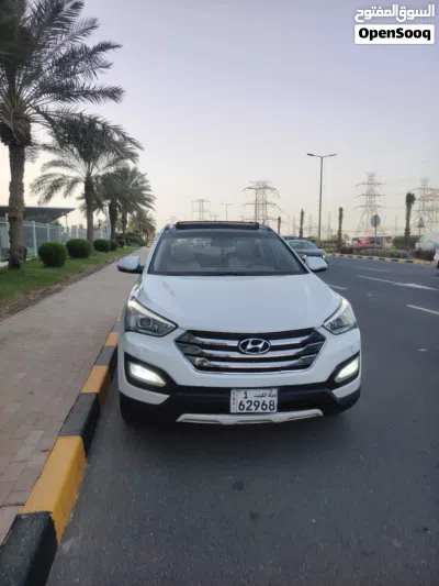 Hyundai Santa Fe Limited 4