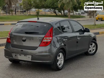 هيونداي i30 GL 4