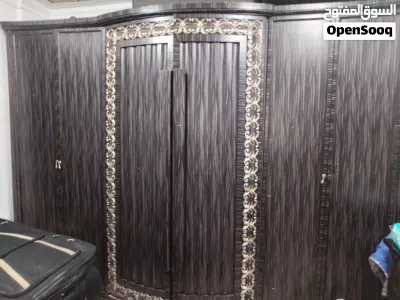 عرفه نوم وغرفه اطفال وطاوله صفره استعمال خفيف سبب البيع السفر وحط السعر وخدها 3