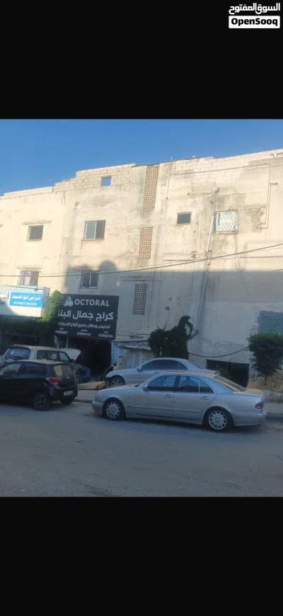 مستودع للتخزين 2