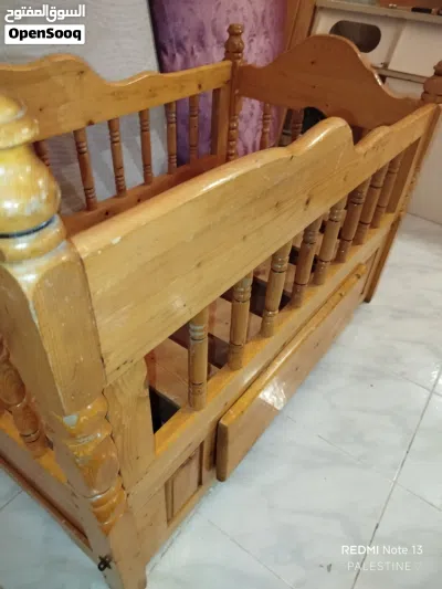 سرير اطفال 2