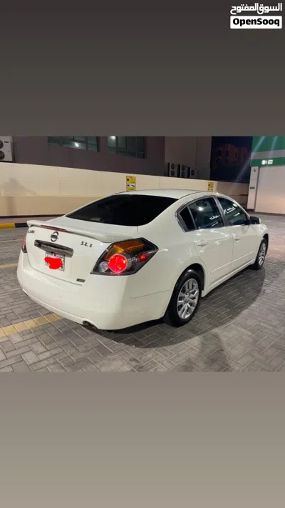 Nissan Altima S 2