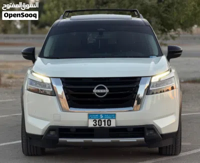Nissan Pathfinder SL 3