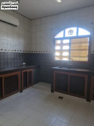 فيلا للإيجار في العامرات/ Village for Rent in Al Amerat 4