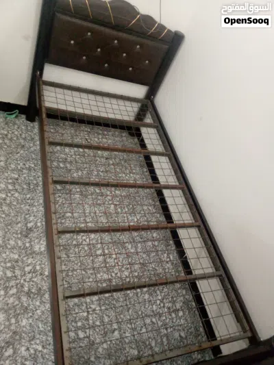 سرير مستعمل للبيع 2