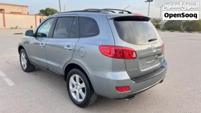 Hyundai Santa Fe Limited 2