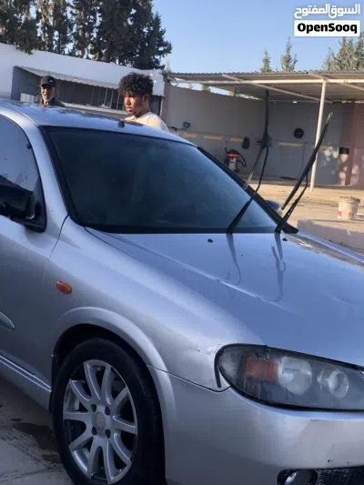 Nissan Almera 4