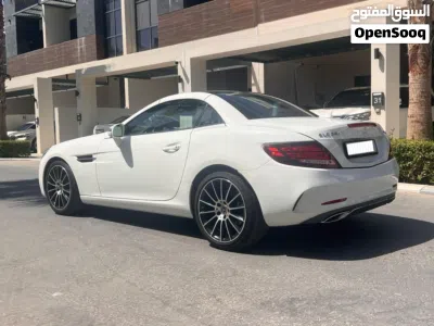 Mercedes Benz SLC-Class Standard 4
