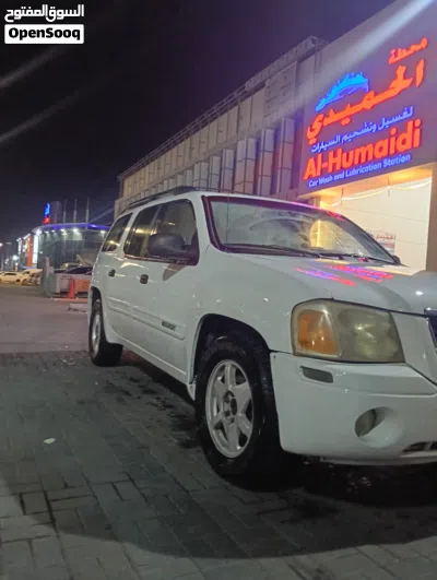GMC Envoy Denali 3