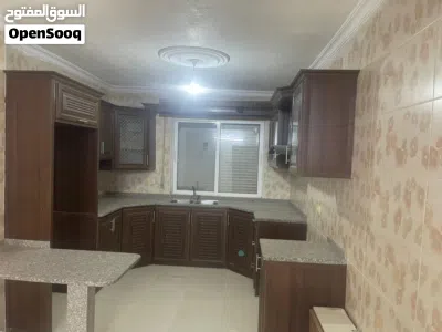 شقة قرب جامعة اليرموك واشارات النسيم بسعر مغري ومن المالك مباشره 2