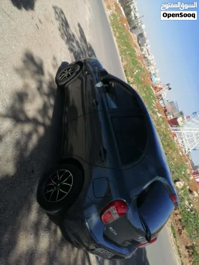 Nissan Micra SL 2