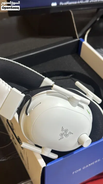 سماعة ⁦⁦Razer⁩⁩ ⁦⁦BlackShark⁩⁩ ⁦⁦V2⁩⁩ ⁦⁦Pro⁩⁩ ⁦⁦White⁩⁩ ⁦⁦Edition⁩⁩ 3