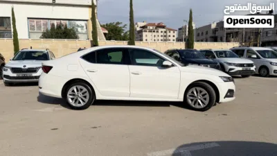 سكودا اوكتافيا Standard 4