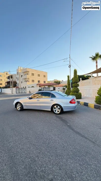 Mercedes Benz E-Class E 200 3