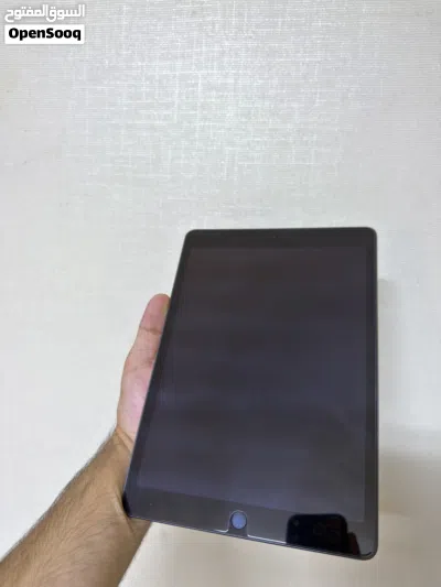 iPad 9 64G بحالة الوكالة 4