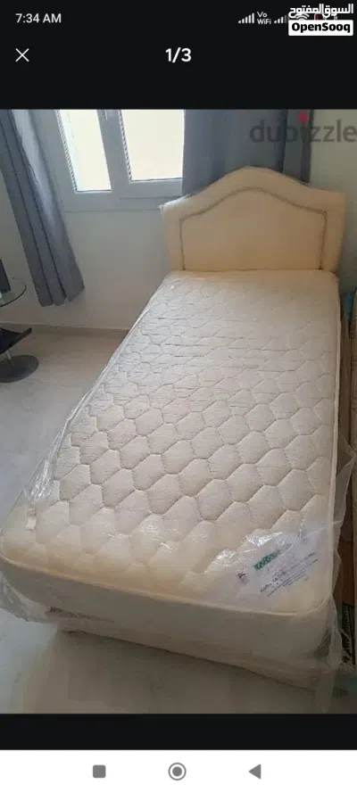 2 single bed and cot for sale +2 tables 4