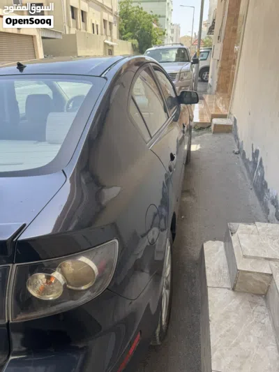 Mazda 3 Standard 2